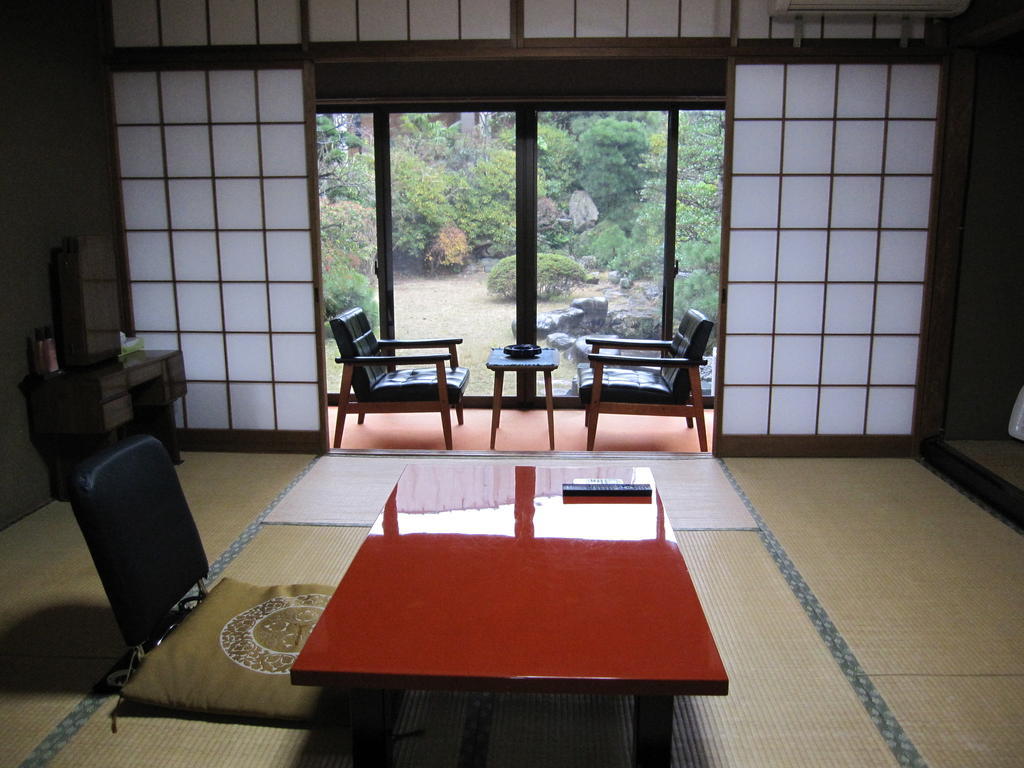 איזומו Masuya Ryokan חדר תמונה